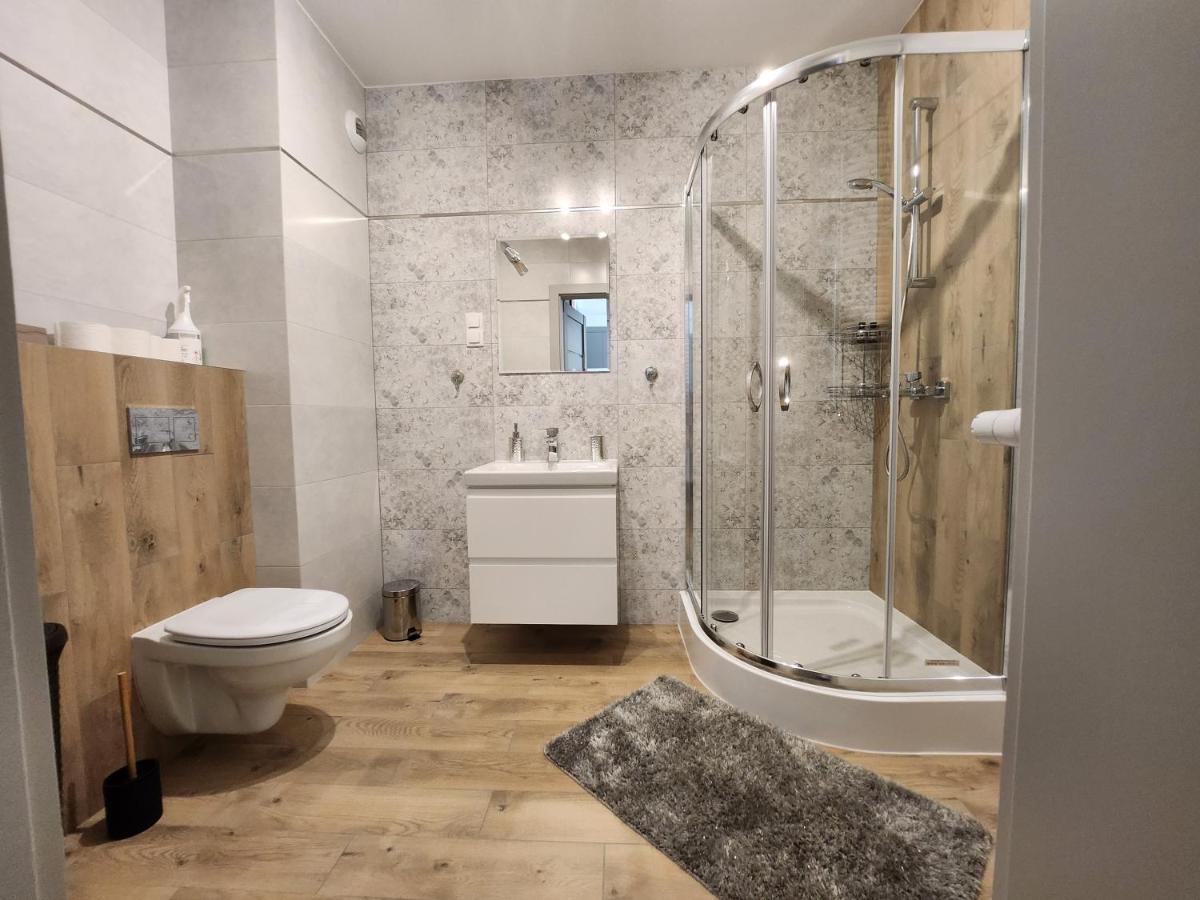 Dwa Jelonki, Ul Sciegiennego, Centrum, Garaz, Ogrodek Kielce Kültér fotó