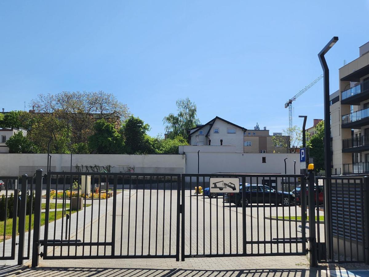 Dwa Jelonki, Ul Sciegiennego, Centrum, Garaz, Ogrodek Kielce Kültér fotó