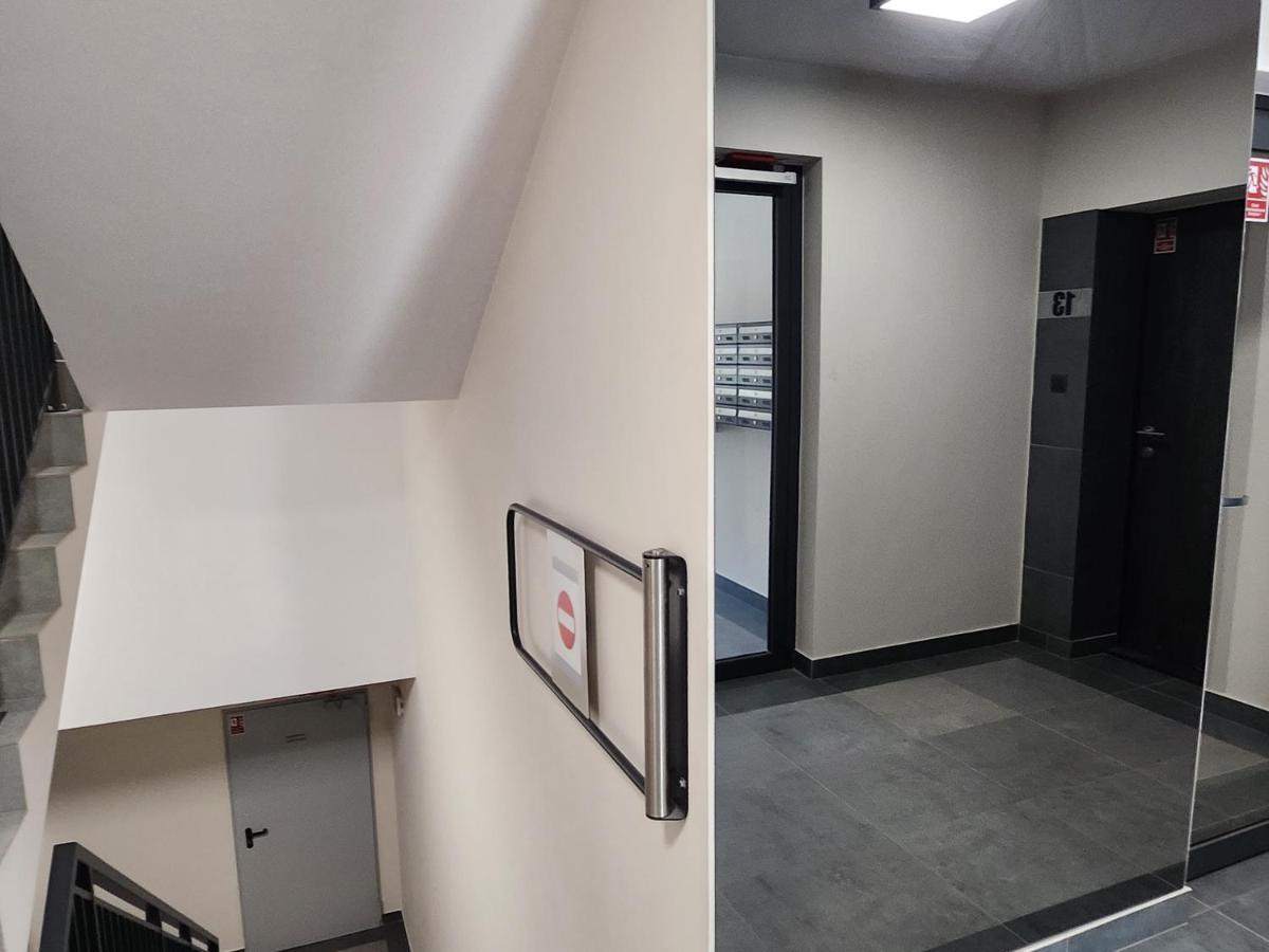 Dwa Jelonki, Ul Sciegiennego, Centrum, Garaz, Ogrodek Kielce Kültér fotó