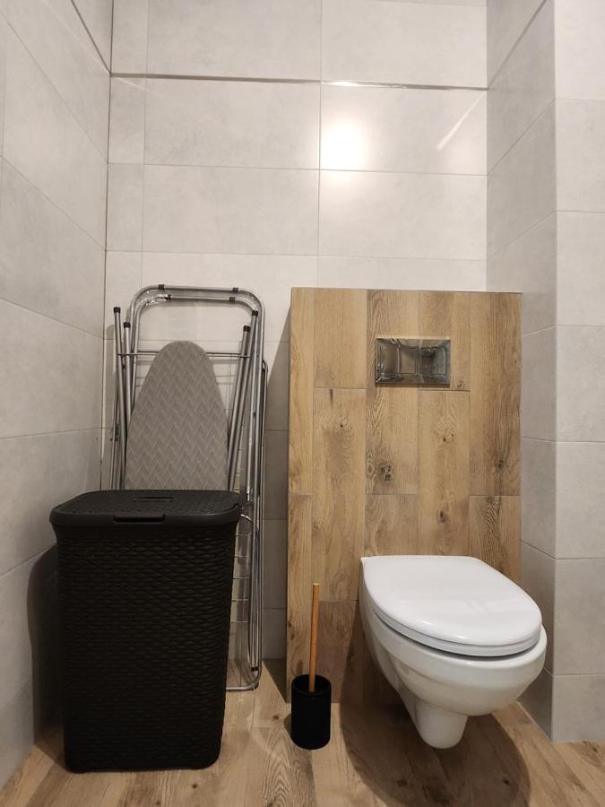 Dwa Jelonki, Ul Sciegiennego, Centrum, Garaz, Ogrodek Kielce Kültér fotó